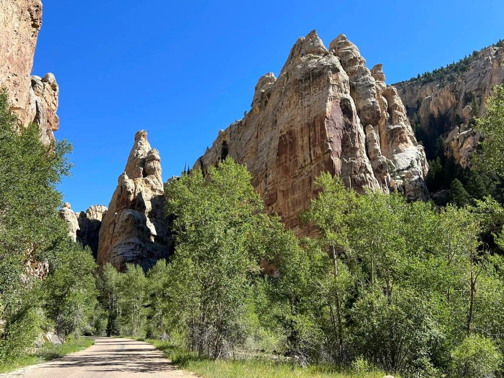 Journey Through Time: Exploring Sheep Creek Loop Scenic Backway,&nbsp;Utah
