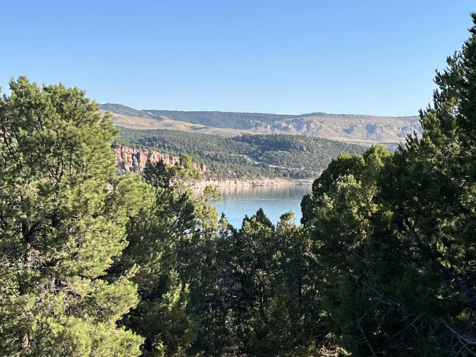 Lakefront Serenity: Camping Adventures at Flaming Gorge Reservoir, Northern&nbsp;Utah