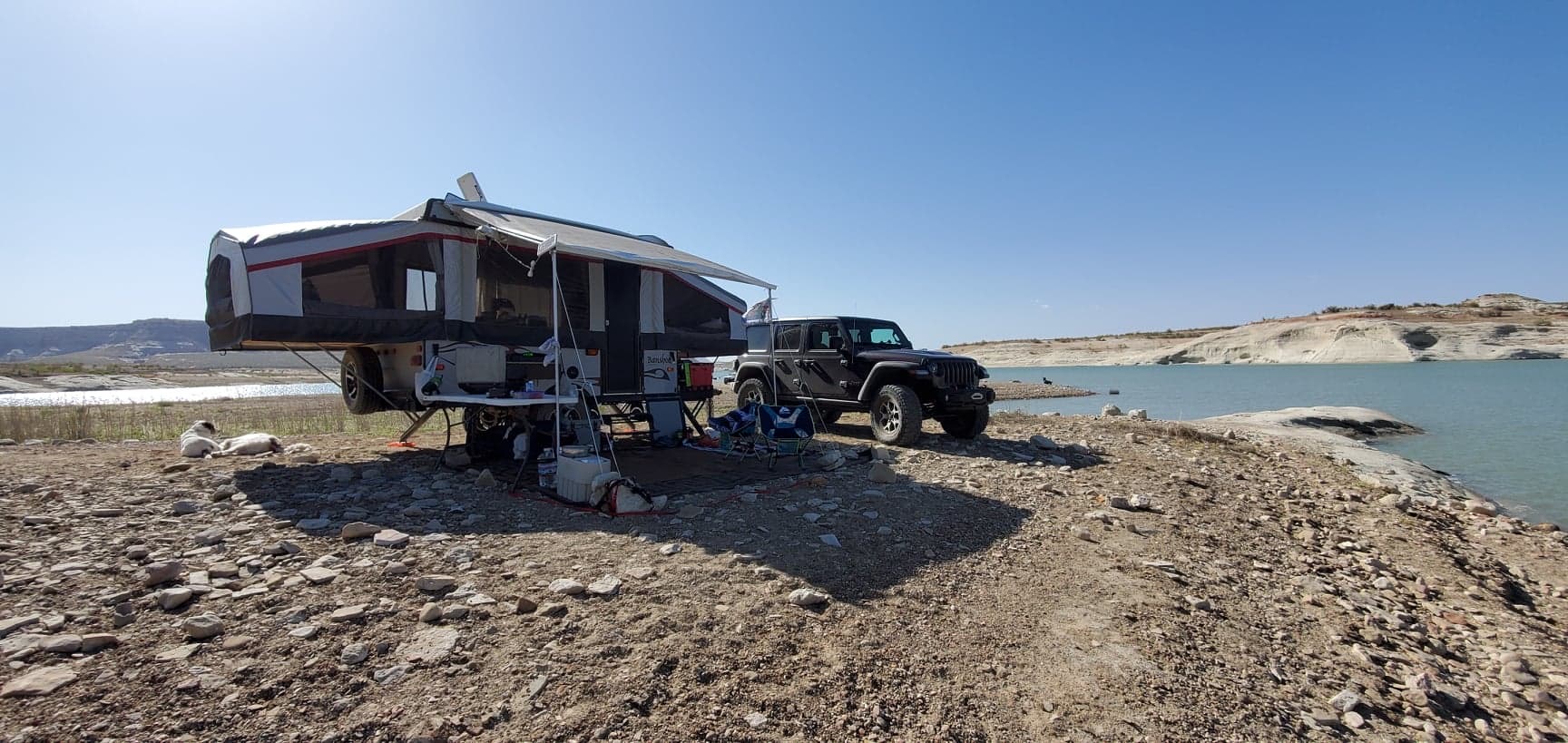 Journey to Lake Powell: A Scenic Adventure through Monument Valley and Crosby&nbsp;Canyon